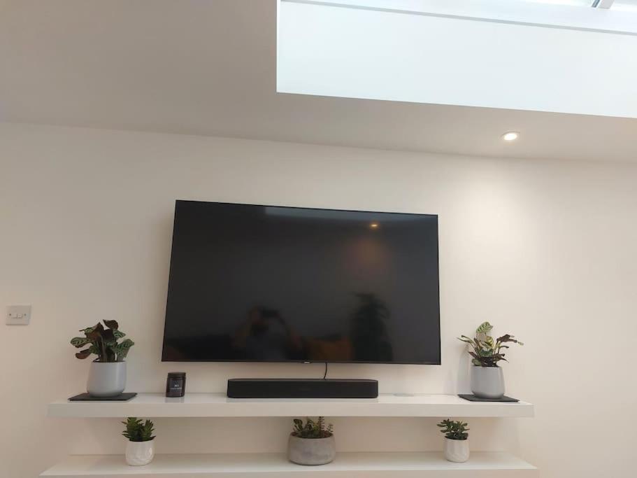 1 Bedroom Modern Duplex سوثامبتون المظهر الخارجي الصورة
